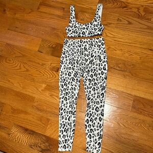 PureLuxe by Fabletics Workout SET Animal Print Size M